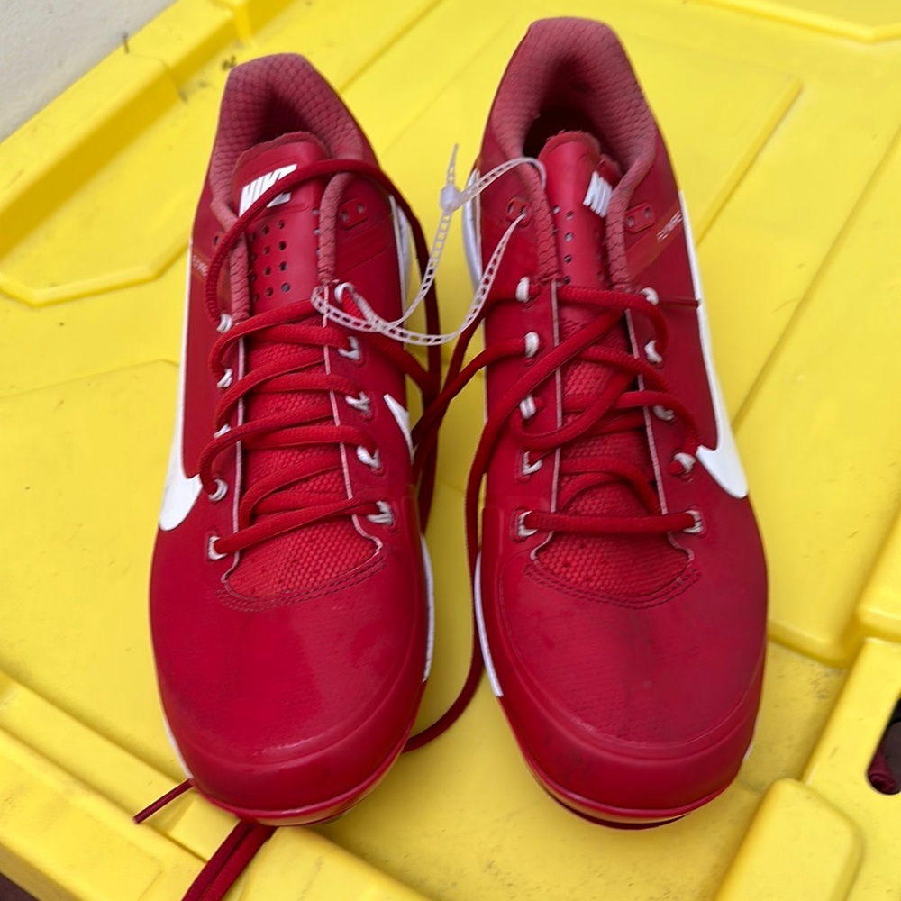 Nike fly wire max air metal cleats